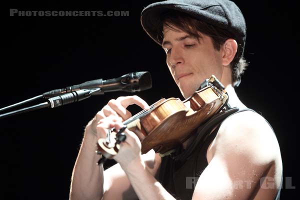 OWEN PALLETT - 2011-02-22 - PARIS - Cafe de la Danse - 